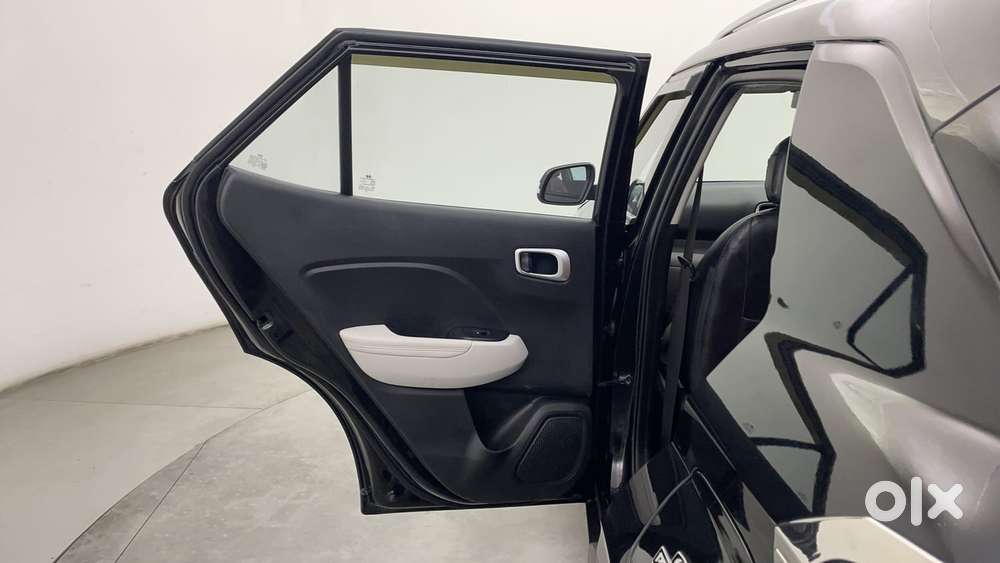 Hyundai Venue 1.0 Sx (o) Turbo Dct, 2023, Petrol