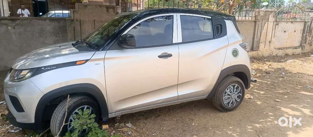Mahindra Kuv100 Nxt 2021 Petrol 19500 Km Driven...6 Seater