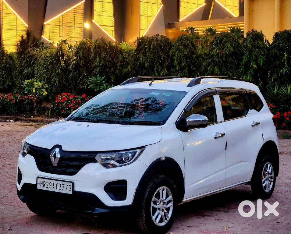 Renault Triber Rxl, 2022, Petrol