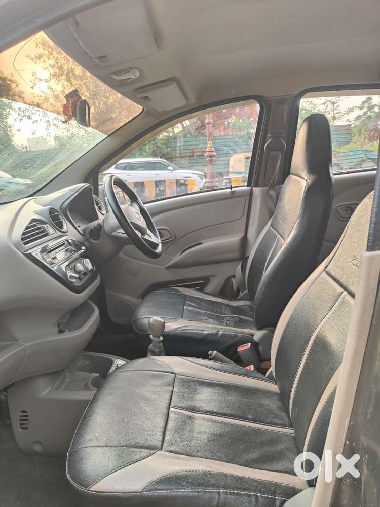 Datsun Redigo T Option, 2016, Petrol