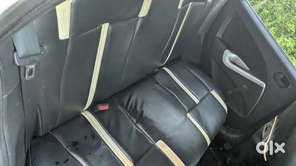 Ford Figo 2013 Petrol 75000 Km Driven