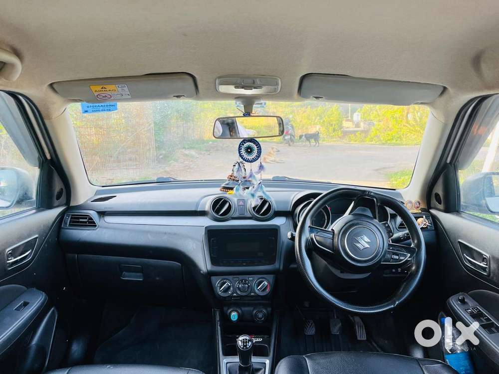 Maruti Suzuki Swift Vxi + Manual, 2022, Petrol