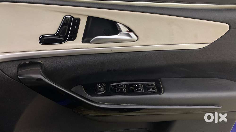 Mahindra Xuv700 2.2 Ax 7 Diesel Mt Str, 2022, Diesel