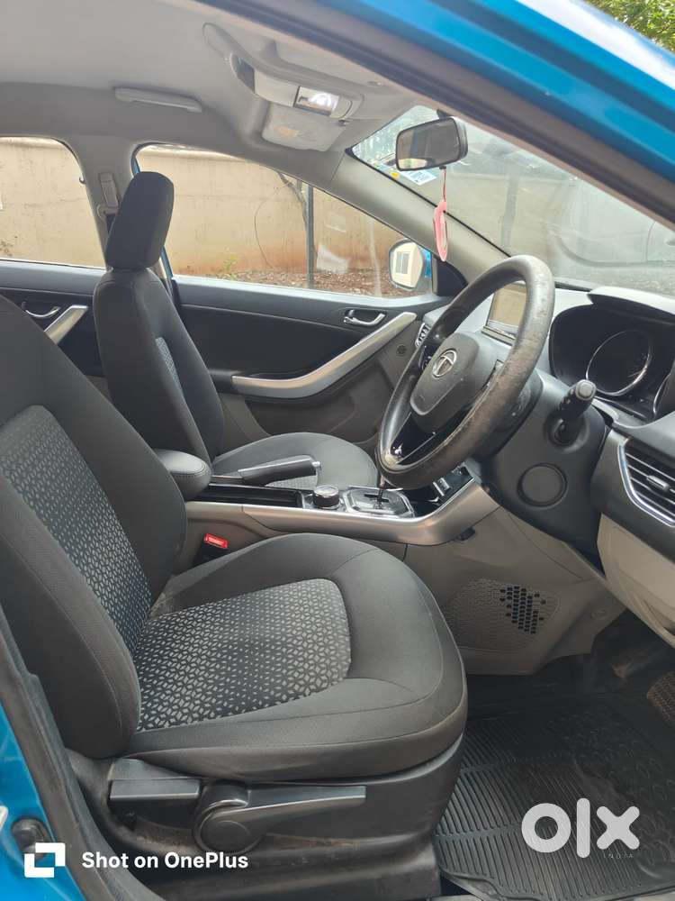 Tata Nexon 1.2 Revotron Xza Plus (l), 2019, Petrol