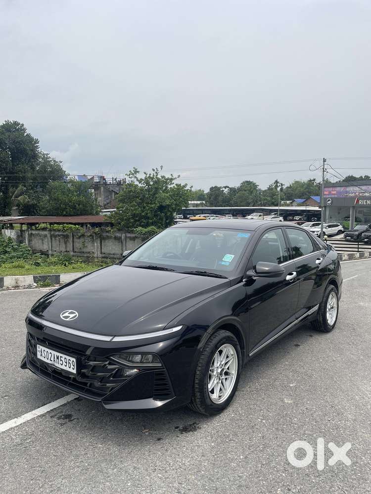 Hyundai Verna 1.5 Mpi Mt Sx (o), 2023, Petrol