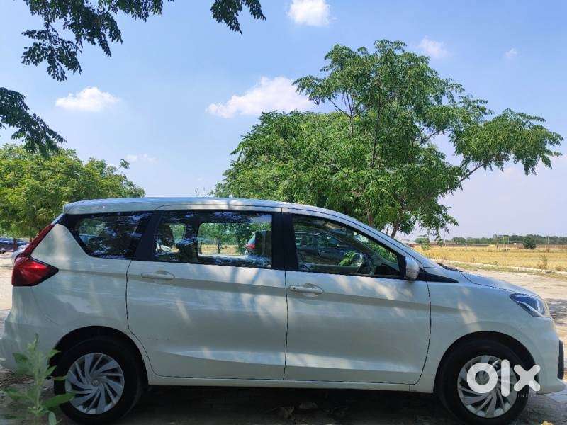 Maruti Suzuki Ertiga 1.5 Vxi, 2021