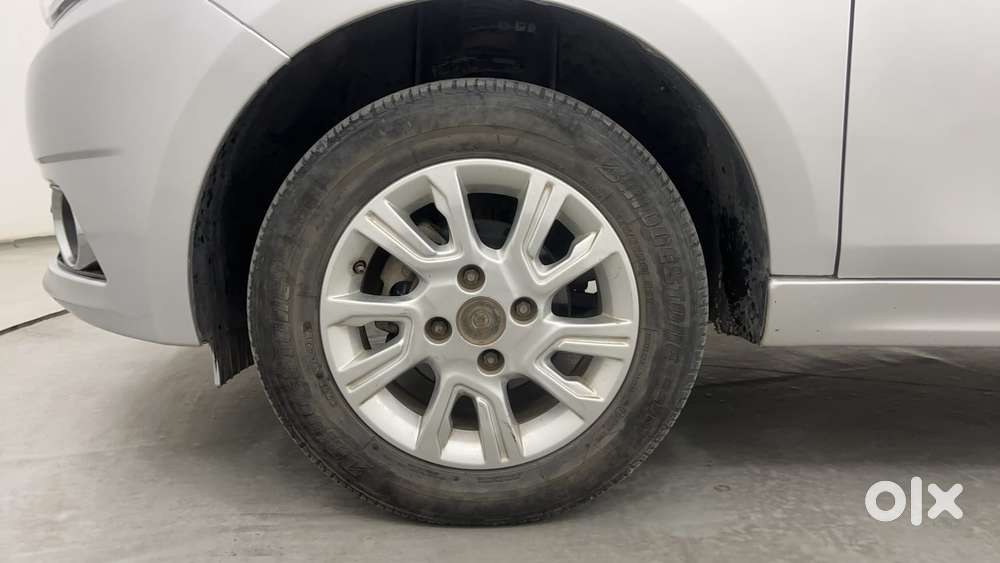 Tata Tiago Xza, 2018, Petrol