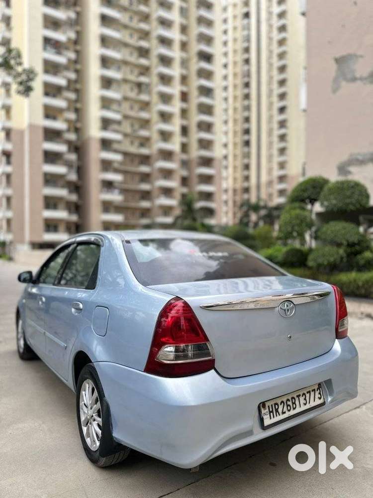 Toyota Etios V, 2012, Petrol