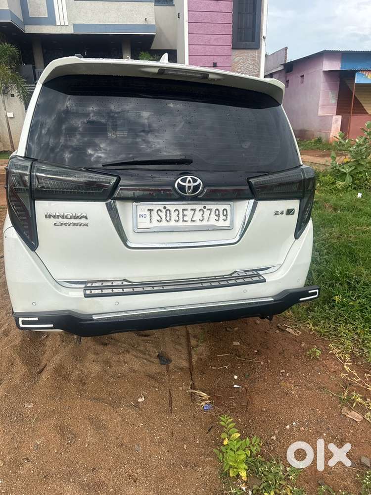 Toyota Innova Crysta 2021 Variant