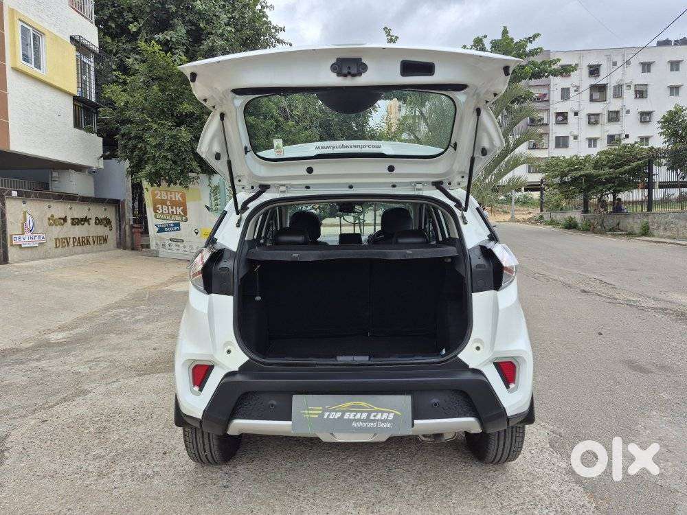 Tata Nexon 1.2 Revotron Xz Plus (s), 2023, Petrol