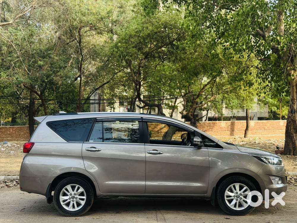 Toyota Innova Crysta 2.7 Vx Mt, 2019, Diesel