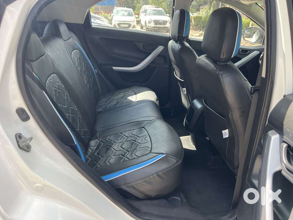 Tata Nexon 1.2 Revotron Xma Amt (s), 2022, Diesel