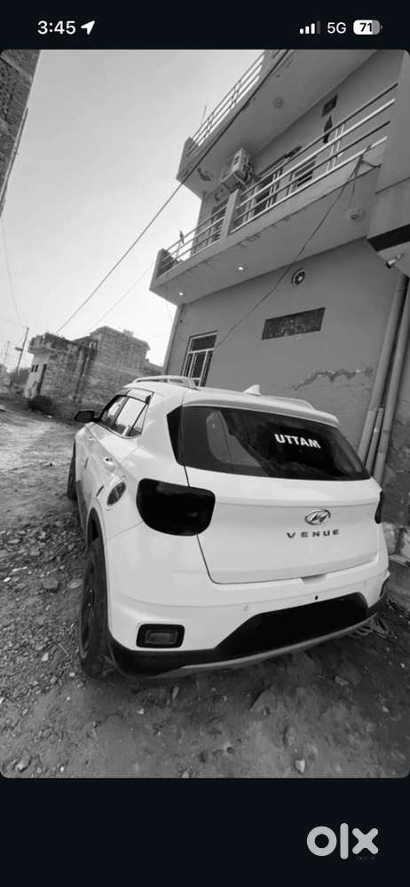 Hyundai Venue Petrol 2021