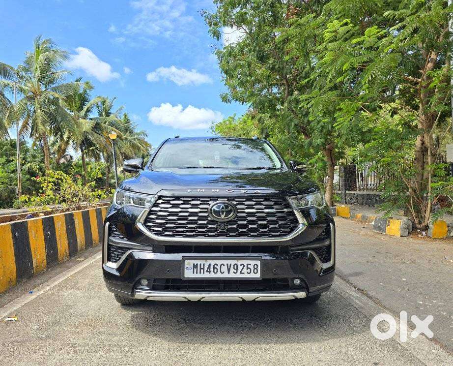 Toyota Innova Hycross 2.0 Zx (o) Hybrid 7 Str, 2025, Petrol
