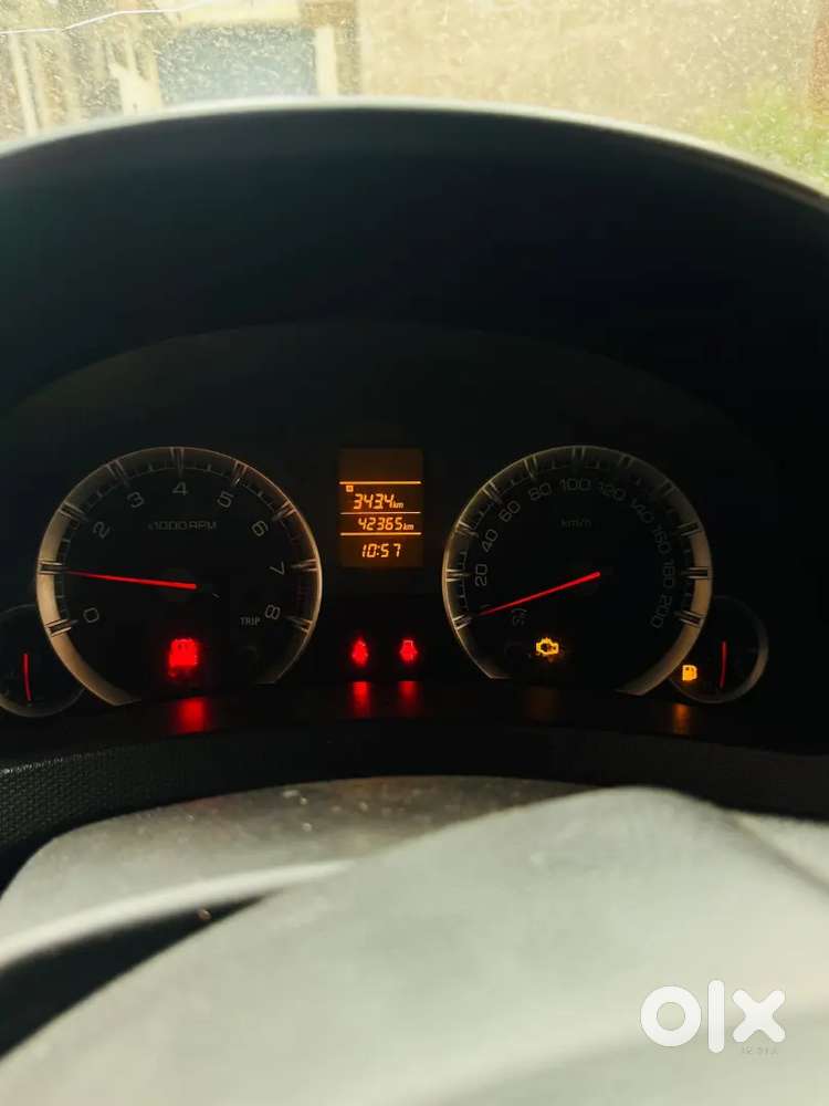 Maruti Suzuki Swift Dzire 2013