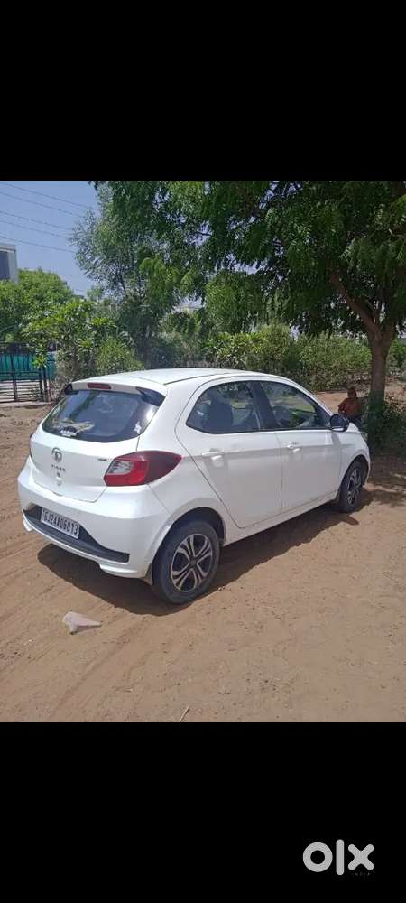Tata Tiago Revotron 2023