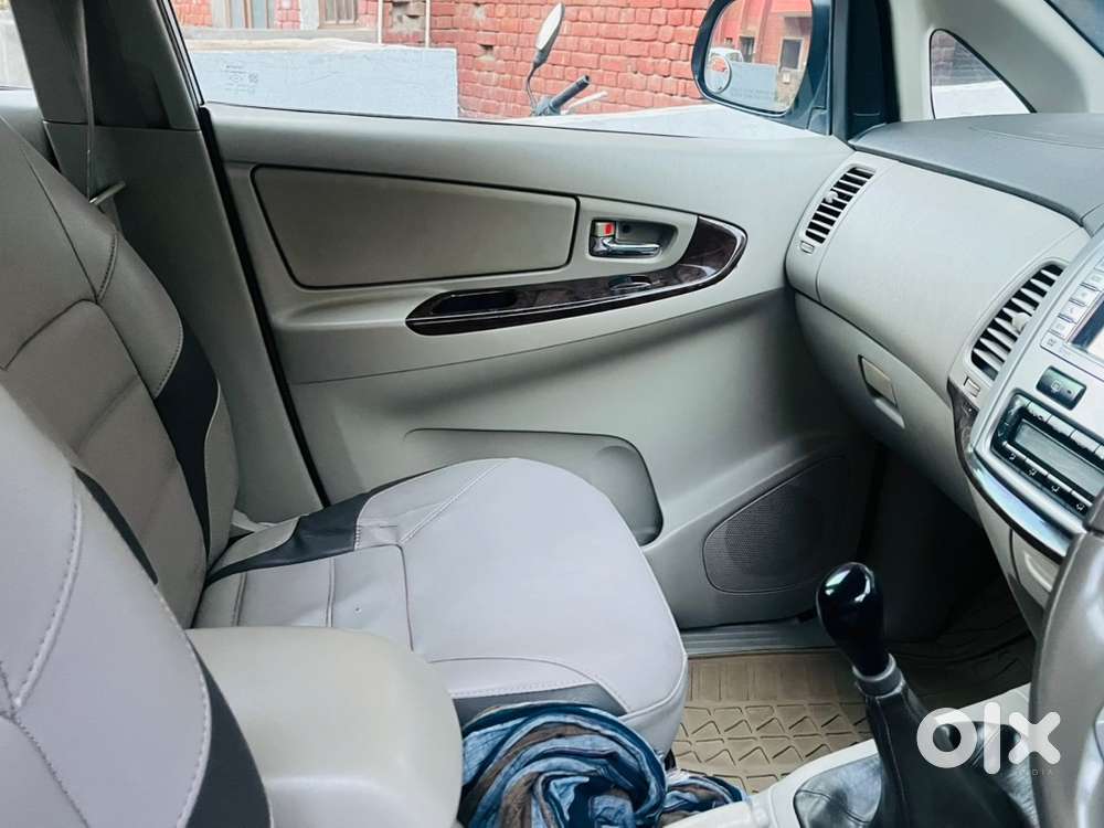 Toyota Innova 2013 Diesel Well Maintained