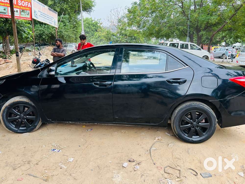 Toyota Corolla Altis 2016
