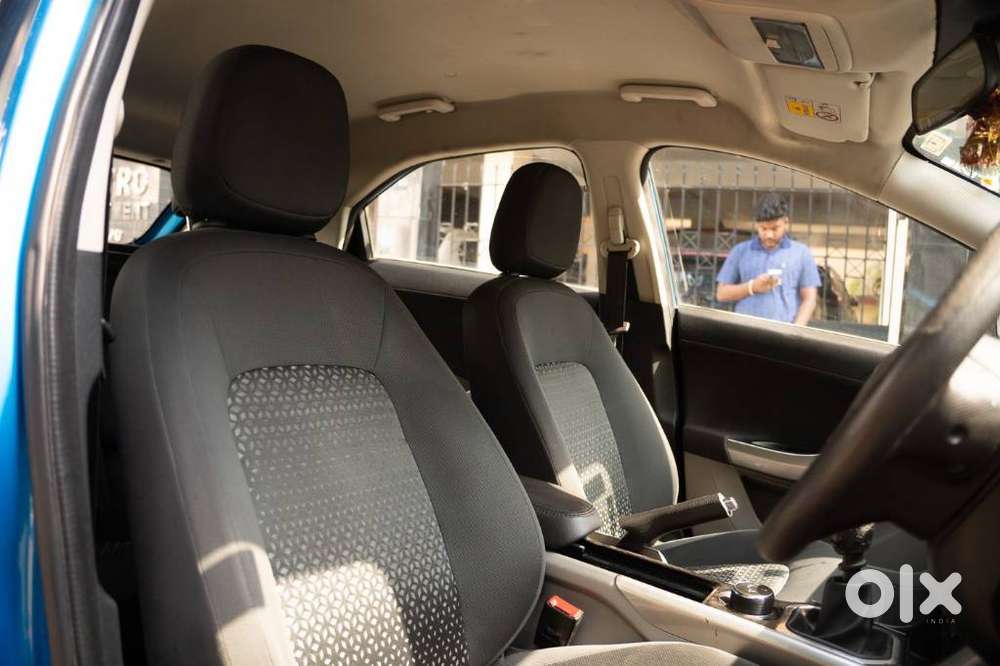 Tata Nexon 1.2 Revotron Xz Plus Dual Tone, 2018, Petrol