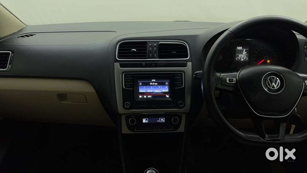 Volkswagen Polo 2009-2013 Petrol Highline 1.2l, 2016, Petrol