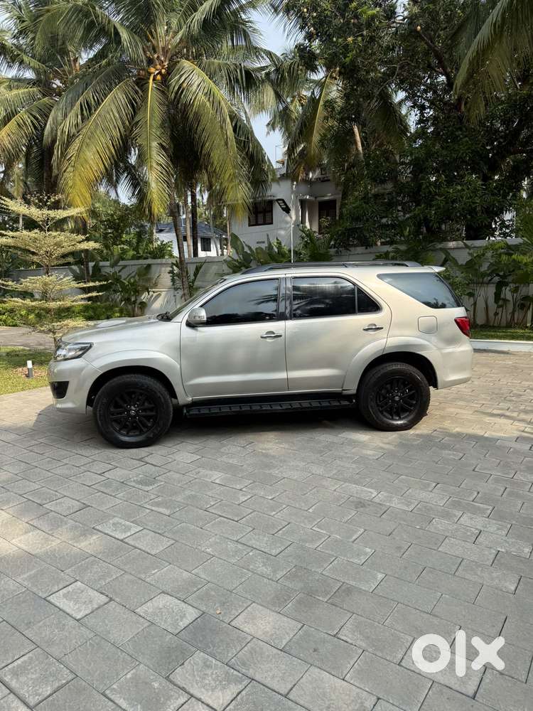 Toyota Fortuner 3.0 4x2 Automatic, 2012, Diesel