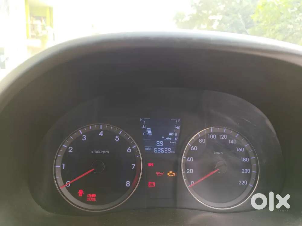 Hyundai Verna 1.6 Sx Well Maintained And Single Hand Driven