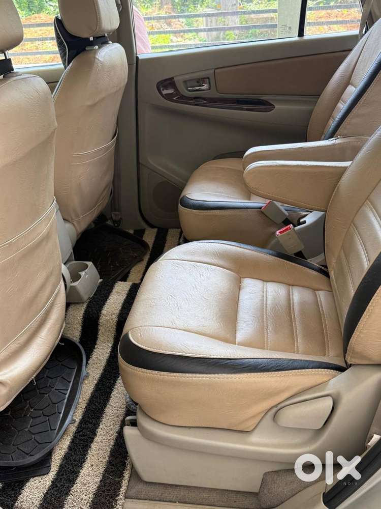 Original Kerala Well Maintained Family Used Innova For Sale