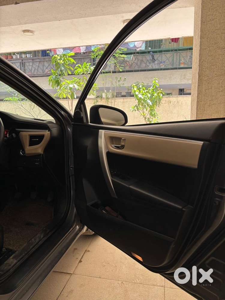 Toyota Corola Altis Manual Petrol Car 2015 Well Maintained Single Hand