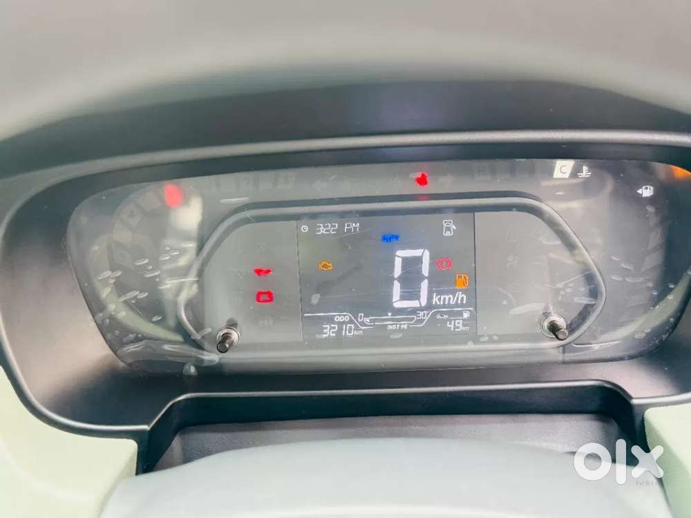 Tata Punch, 2025, Petrol