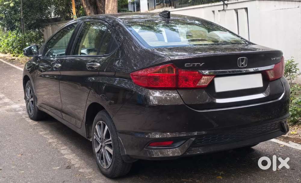 Honda City V Mt, 2022, Petrol