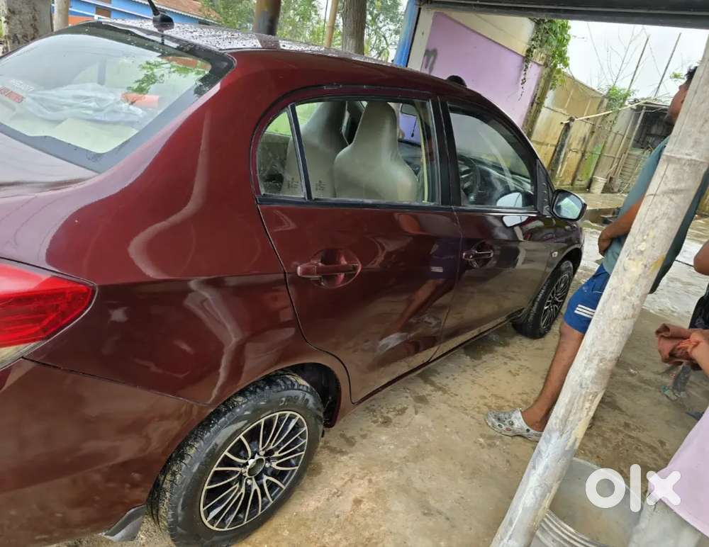 Honda Amaze 2015 Petrol Well Maintained