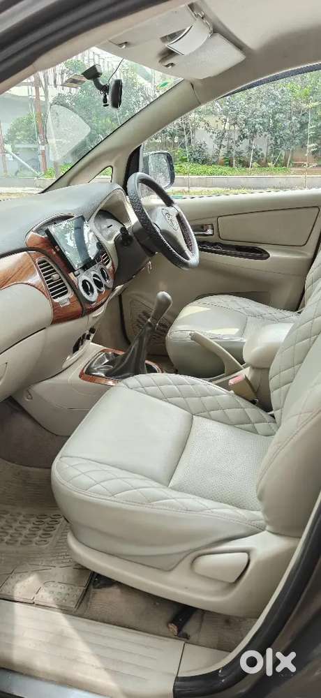 Toyota Innova 2.5 G 2011