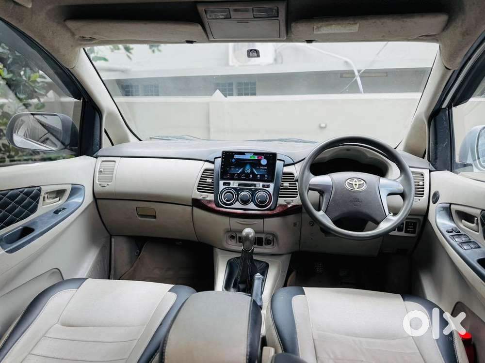 Toyota Innova G4 2013