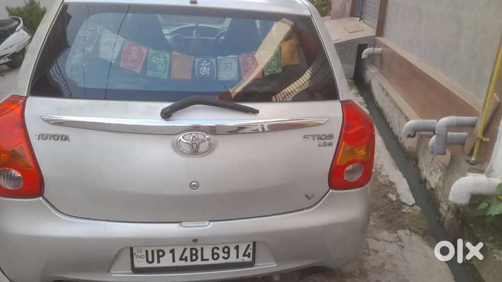 Toyota Etios Liva 2011 September Cng & Hybrids 90000 Km Driven