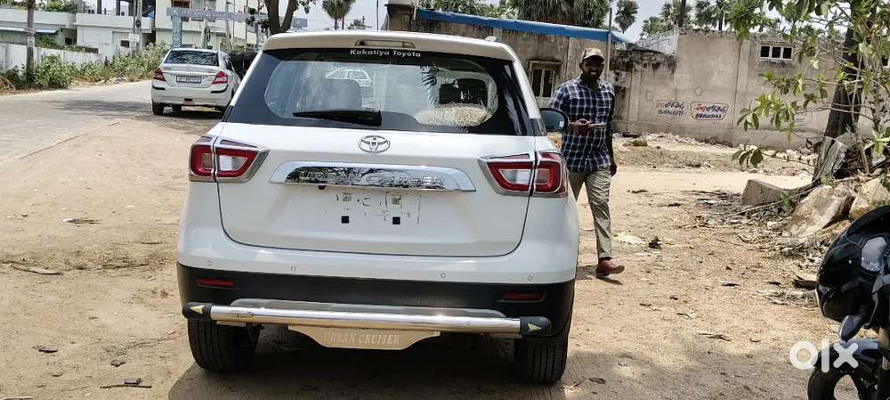 Toyota Urban Cruiser 2022 Petrol 30363 Km Driven