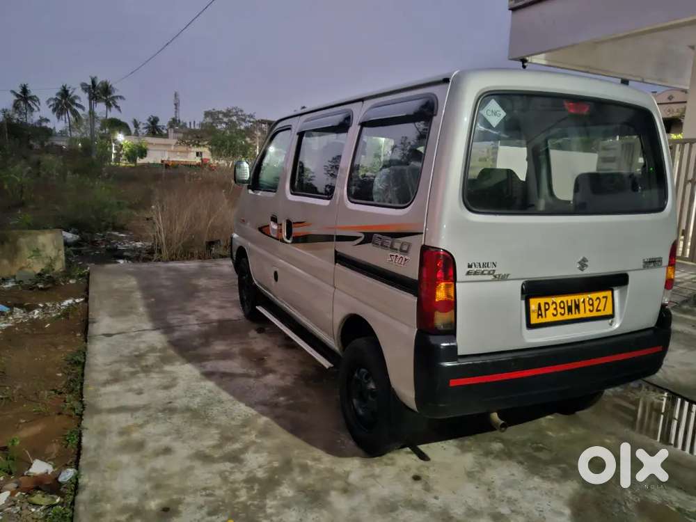 Ecco 7 Str Cng Petrol