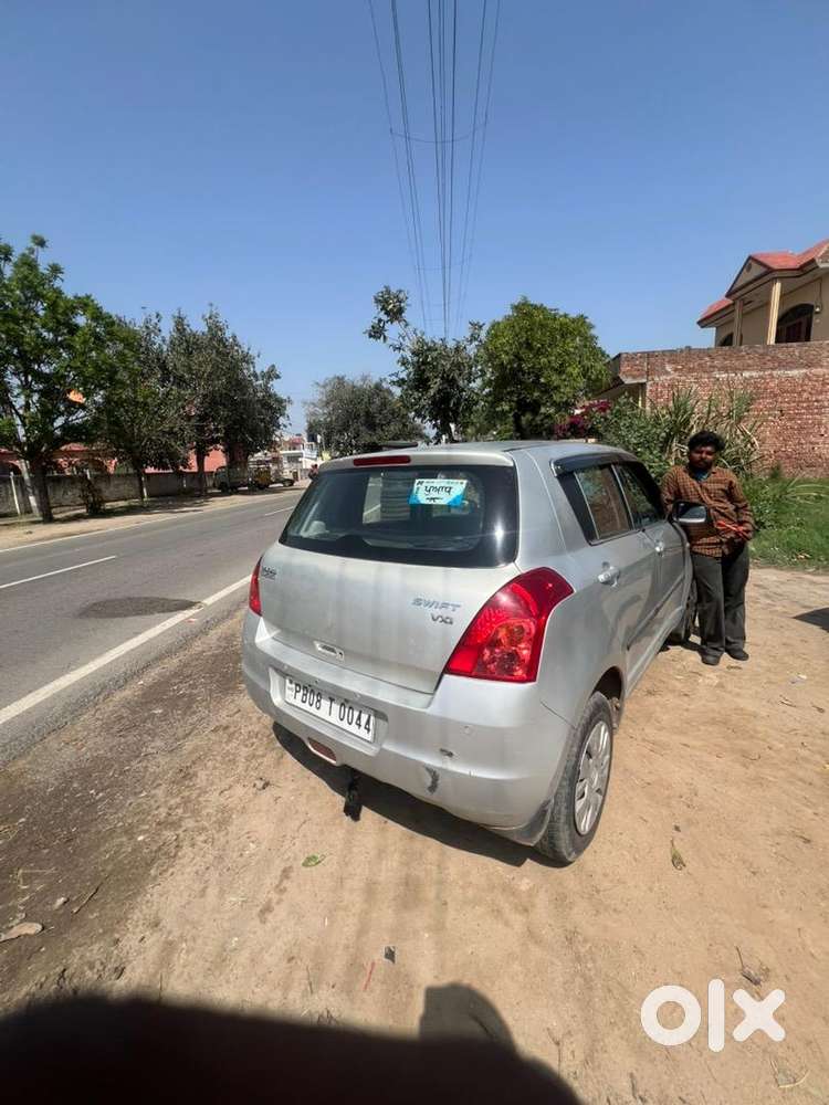 Maruti Suzuki Swift 2006 Petrol 142000 Km Driven