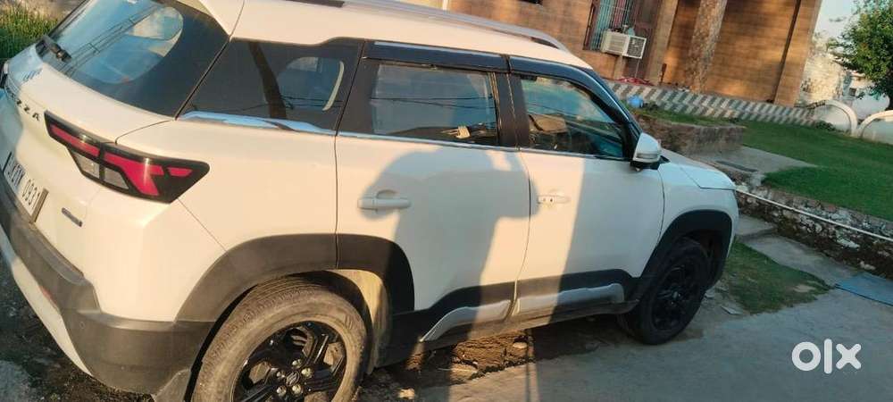 Brand New Maruti Suzuki Vitara Brezza 2024 Petrol Good Condition