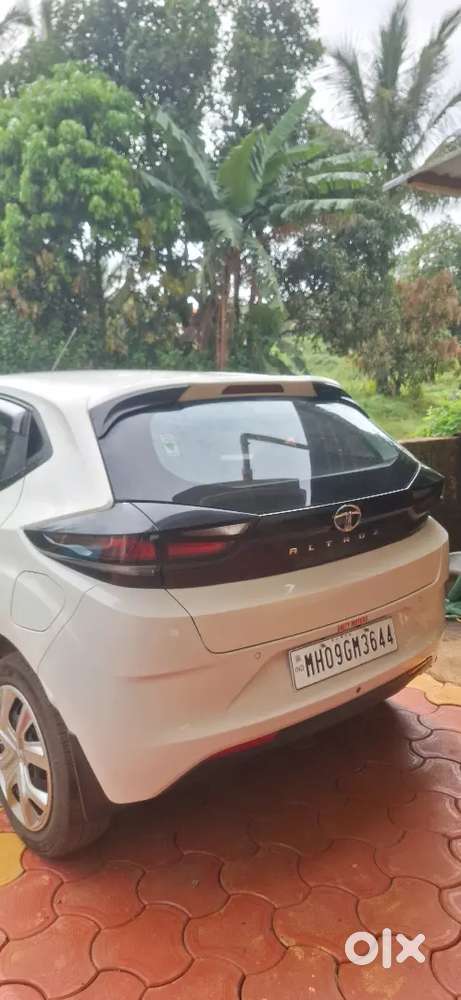 Tata Altroz 1.2 Xm Petrol 2024