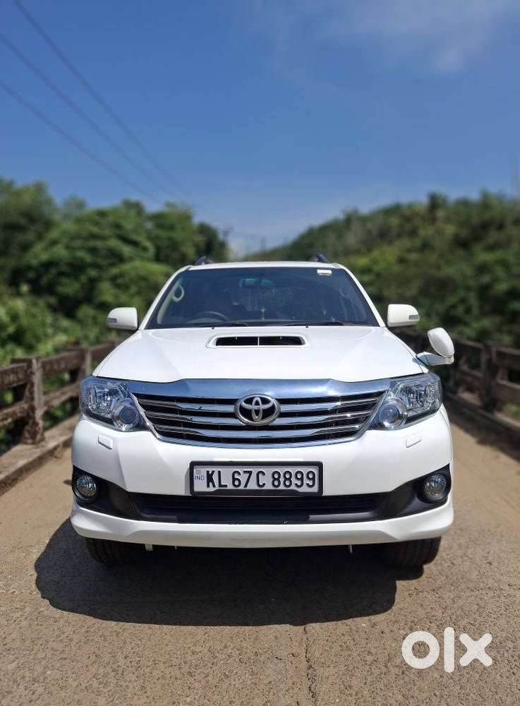 Toyota Fortuner 3.0 4x2 Mt, 2012, Diesel