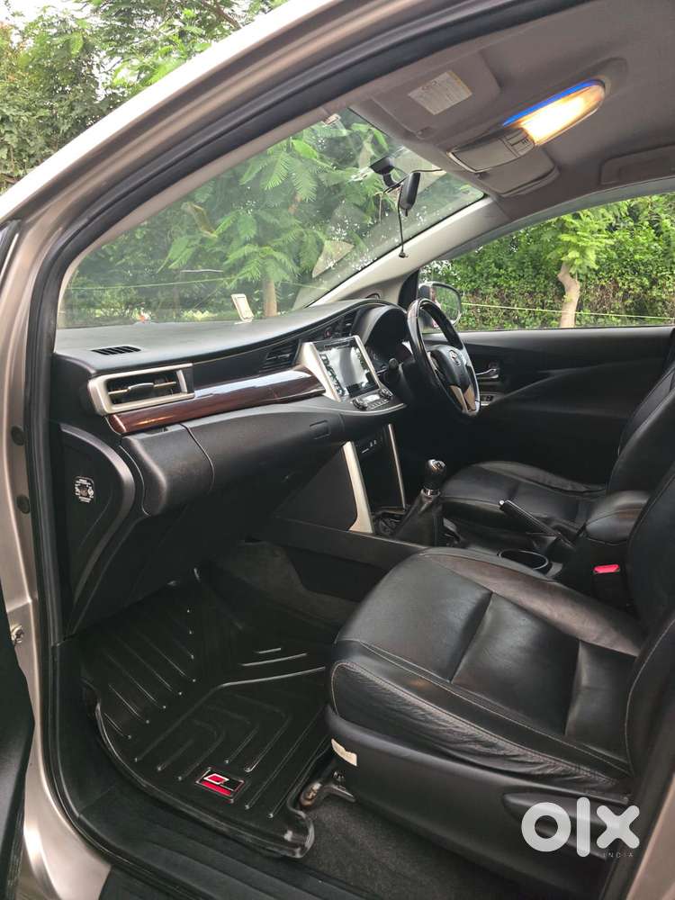 Toyota Innova Crysta 2.4 Zx Mt, 2016, Diesel