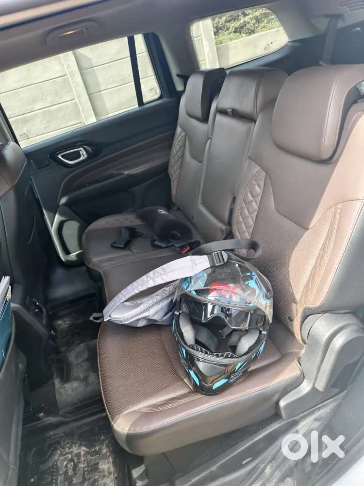 2024 Jeep Meridian Limited (o) At Diesel 4x2- 7 Seater Top-end Variant