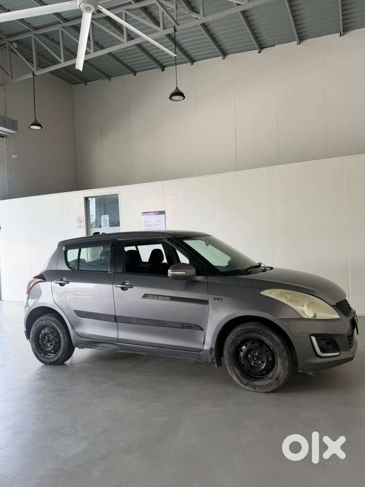 Maruti Suzuki Swift 1.2 Vxi (o), 2014, Petrol