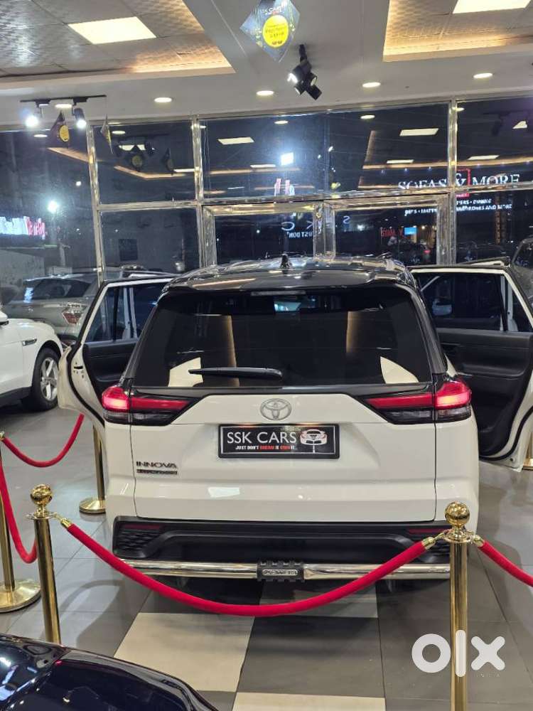 Toyota Innova Hycross 2.0 Gx 7 Str, 2025, Petrol
