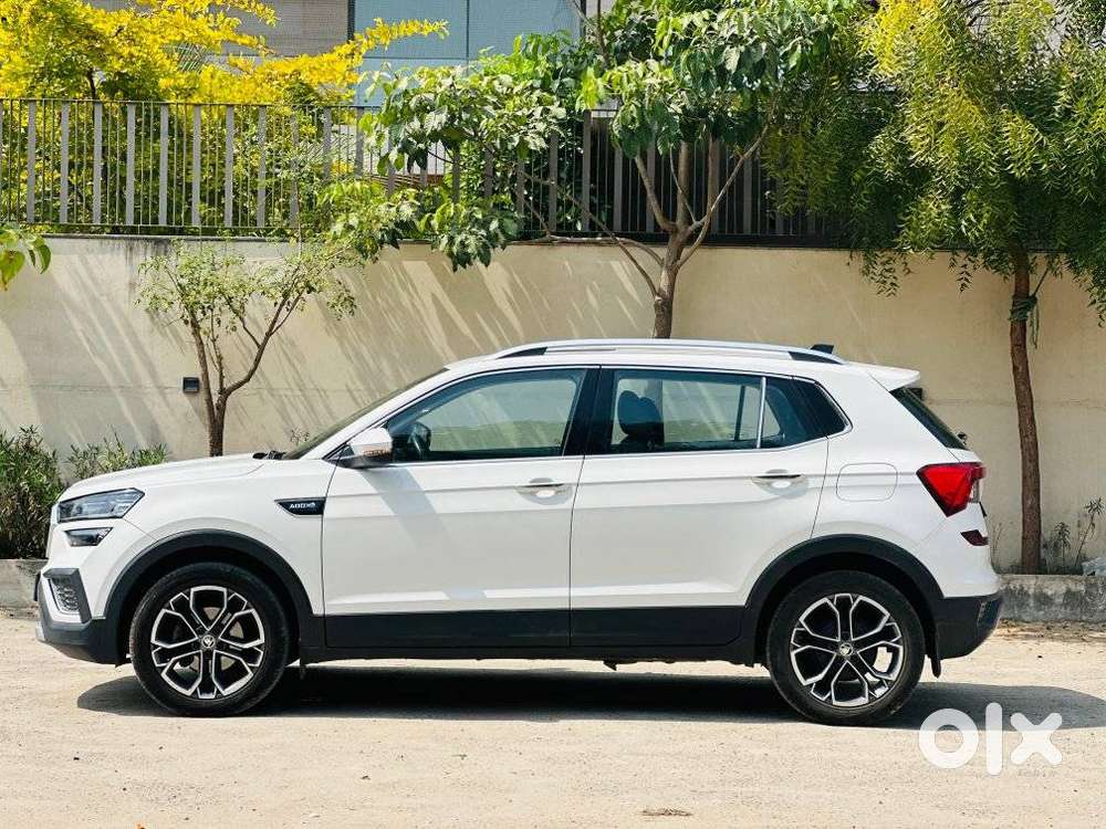 Skoda Kushaq 1.0 Tsi Style, 2022, Petrol