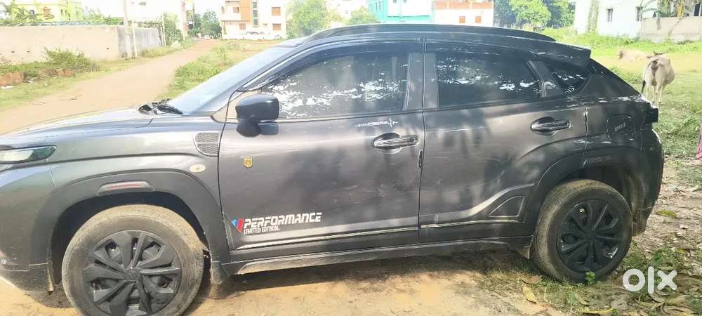 Maruti Suzuki Fronx 2025 Petrol 22000 Km Driven
