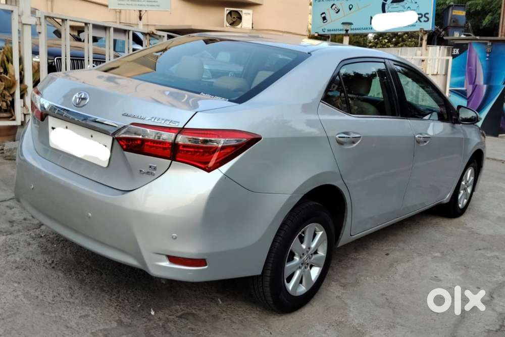 Toyota Corolla Altis 2013-2017 D-4d G, 2015, Diesel