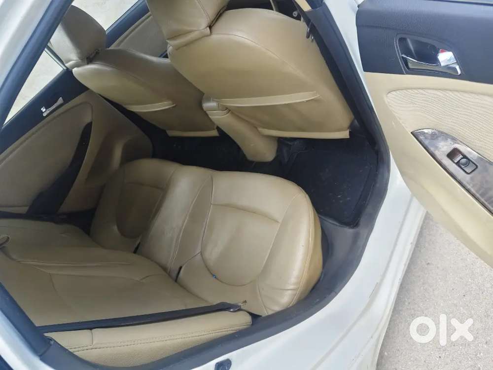 Hyundai Verna Fluidic 2012