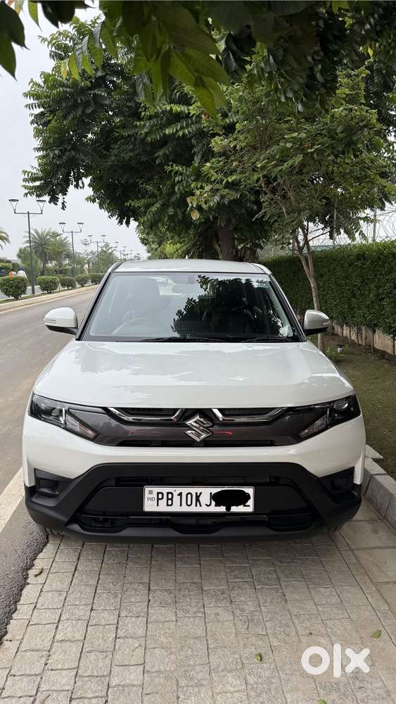 Maruti Suzuki Brezza 1.5 Vxi Smart Hybrid, 2025, Petrol