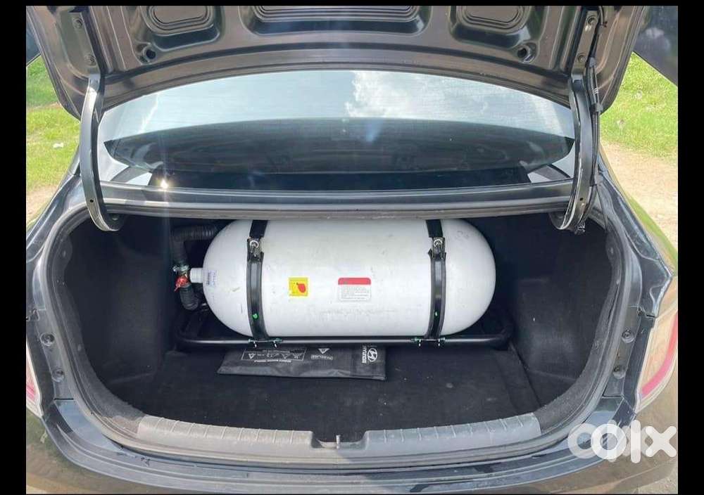 Hyundai Aura 2024 Cng & Hybrids 360000 Km Driven